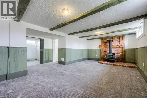 530 Lees Lane Oakville ON L6L 4T4