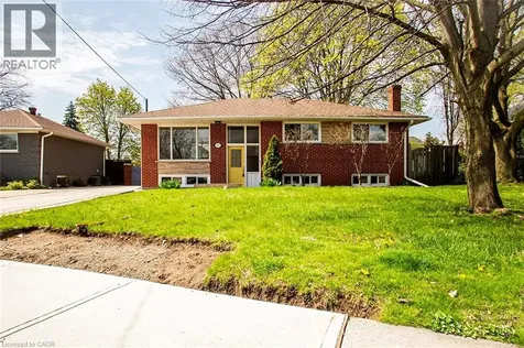 530 Lees Lane Oakville ON L6L 4T4