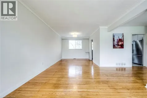 530 Lees Lane Oakville ON L6L 4T4