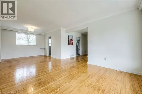 530 Lees Lane Oakville ON L6L 4T4