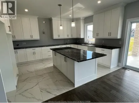 319 Benson Court Amherstburg ON N9V 0G7