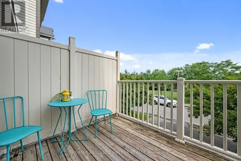 156 Sunshine Crescent Ottawa ON K4A 0V3