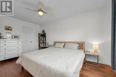 156 Sunshine Crescent Ottawa ON K4A 0V3
