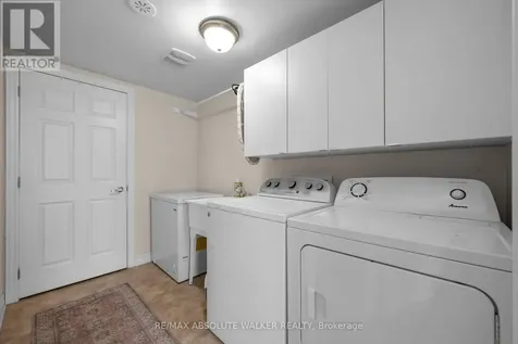 156 Sunshine Crescent Ottawa ON K4A 0V3