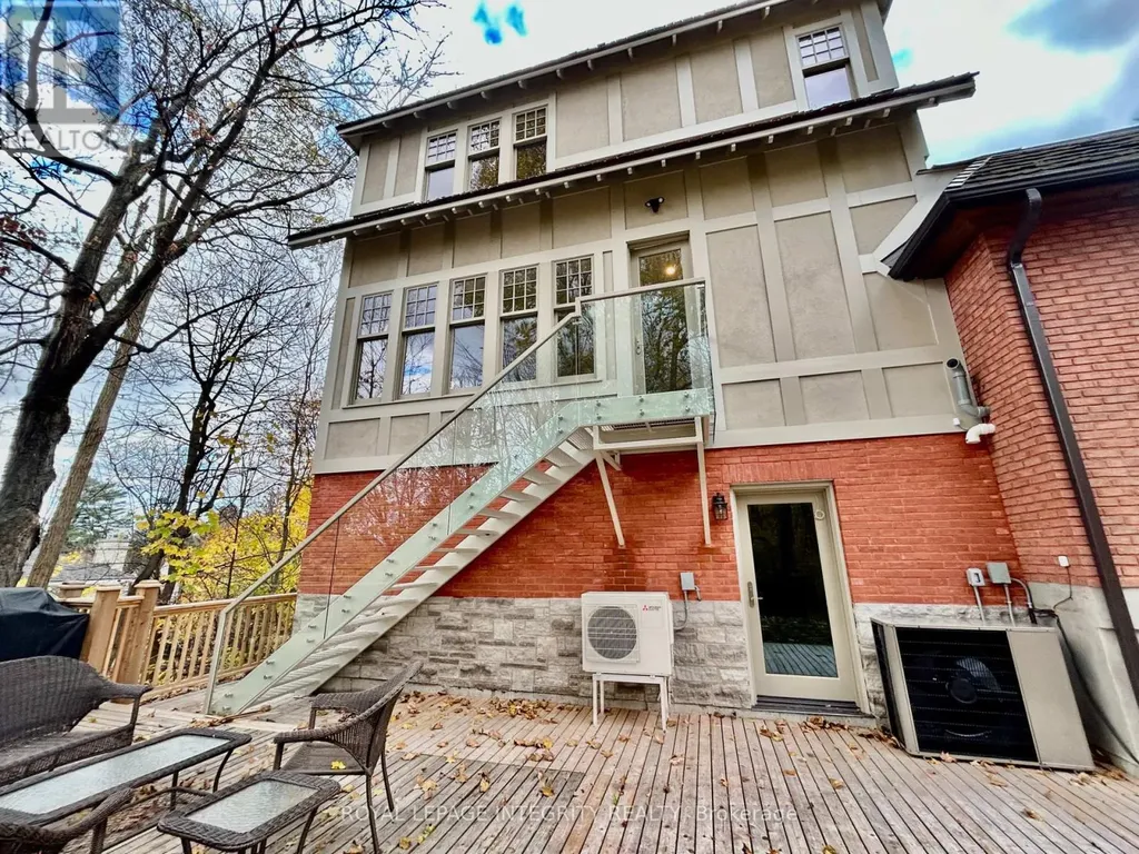 459 Buena Vista Road Ottawa ON K1M 0W2