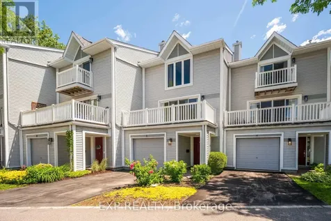 6 Forsyth Lane Ottawa ON K2H 9H1