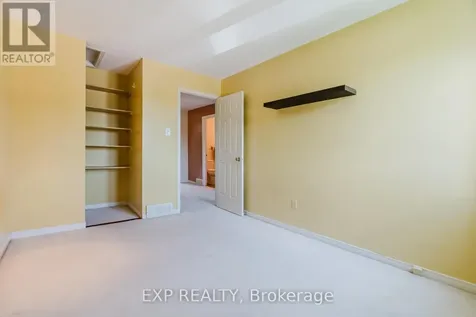 6 Forsyth Lane Ottawa ON K2H 9H1