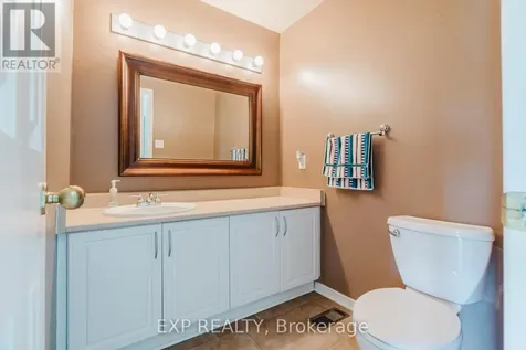 6 Forsyth Lane Ottawa ON K2H 9H1