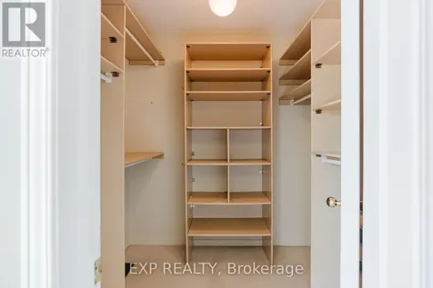 6 Forsyth Lane Ottawa ON K2H 9H1