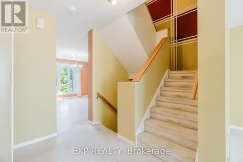6 Forsyth Lane Ottawa ON K2H 9H1