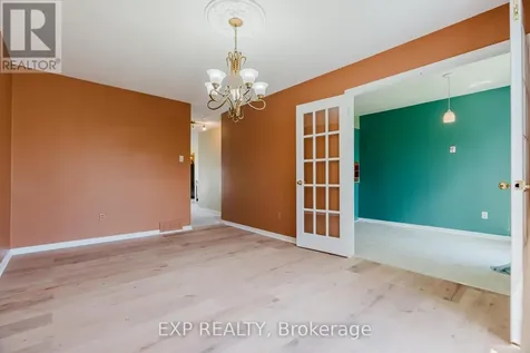 6 Forsyth Lane Ottawa ON K2H 9H1
