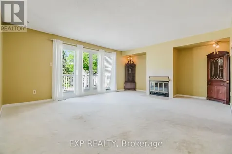 6 Forsyth Lane Ottawa ON K2H 9H1