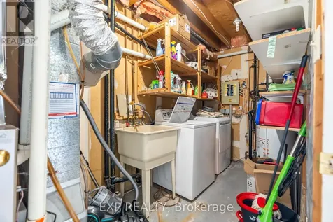 6 Forsyth Lane Ottawa ON K2H 9H1