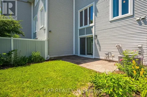 6 Forsyth Lane Ottawa ON K2H 9H1