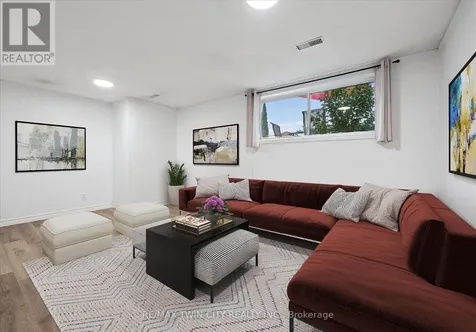 269 Ross Avenue Kitchener ON N2A 1V7