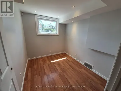 1015 Pinecrest Road Ottawa ON K2B 6B6