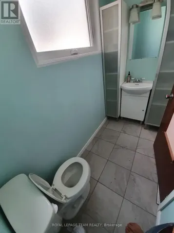 1015 Pinecrest Road Ottawa ON K2B 6B6