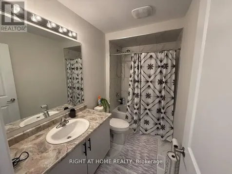 28 Federica Crescent Wasaga Beach ON L9Z 0N6