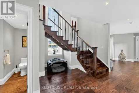 162 Delphi Lane North Blue Mountains ON N0H 1J0