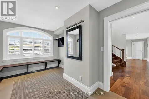 162 Delphi Lane North Blue Mountains ON N0H 1J0