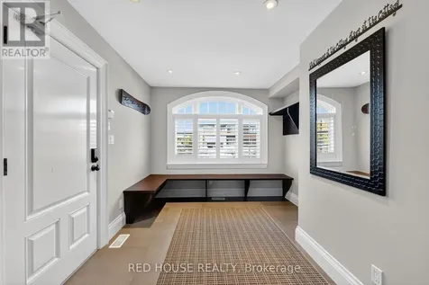 162 Delphi Lane North Blue Mountains ON N0H 1J0