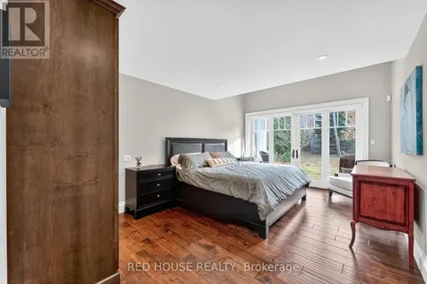 162 Delphi Lane North Blue Mountains ON N0H 1J0