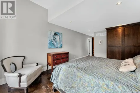 162 Delphi Lane North Blue Mountains ON N0H 1J0