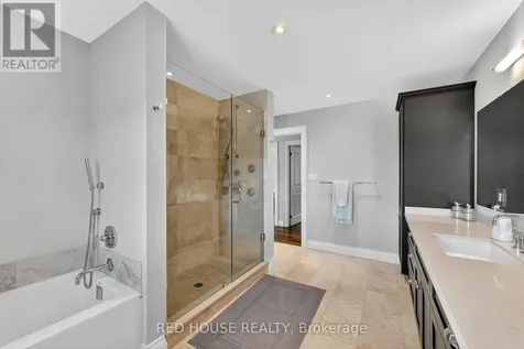 162 Delphi Lane North Blue Mountains ON N0H 1J0