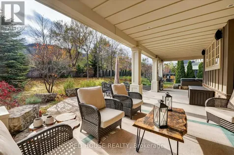 162 Delphi Lane North Blue Mountains ON N0H 1J0
