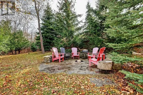 162 Delphi Lane North Blue Mountains ON N0H 1J0