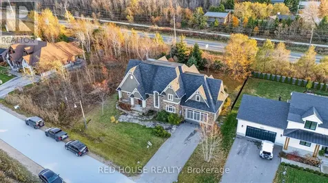 162 Delphi Lane North Blue Mountains ON N0H 1J0