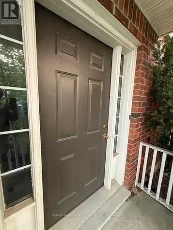 185 Highland Crescent Kitchener ON N2M 5P8