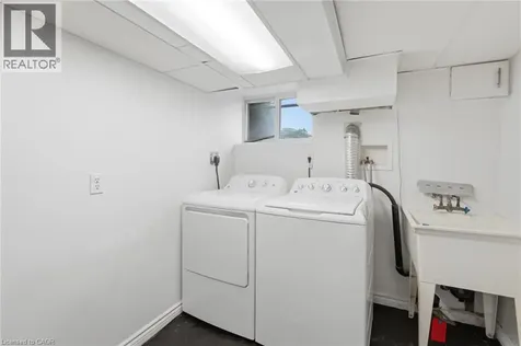 481 Upper Gage Avenue Hamilton ON L8V 4J2