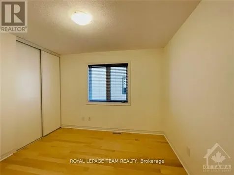 1189 Tischart Crescent Ottawa ON K2T 0G7