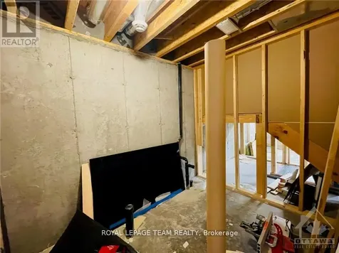1189 Tischart Crescent Ottawa ON K2T 0G7
