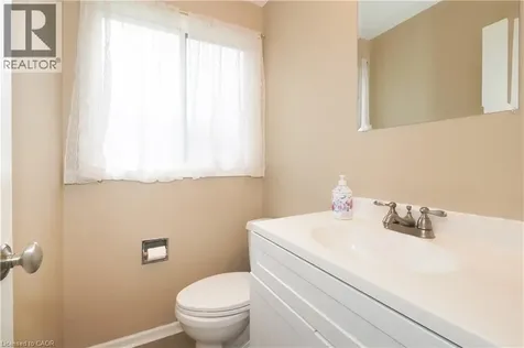76 Cloverdale Crescent Kitchener ON N2M 4X2