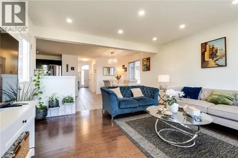 928 Dunblane Court Kitchener ON N2R 1W9