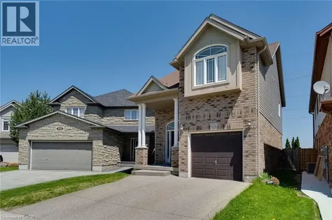 928 Dunblane Court Kitchener ON N2R 1W9