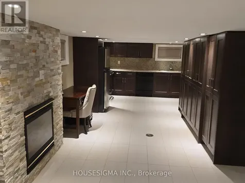12020 Woodbine Avenue Whitchurch-stouffville ON L4A 2K3