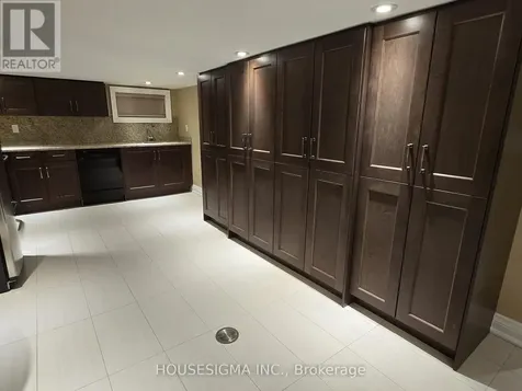 12020 Woodbine Avenue Whitchurch-stouffville ON L4A 2K3