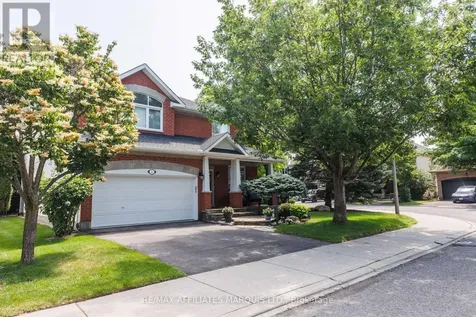 11 Redbridge Crescent Ottawa ON K2J 4Y7