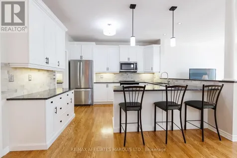 11 Redbridge Crescent Ottawa ON K2J 4Y7