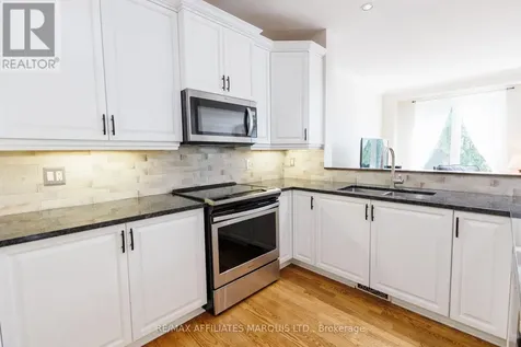 11 Redbridge Crescent Ottawa ON K2J 4Y7