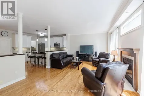11 Redbridge Crescent Ottawa ON K2J 4Y7