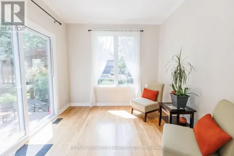 11 Redbridge Crescent Ottawa ON K2J 4Y7