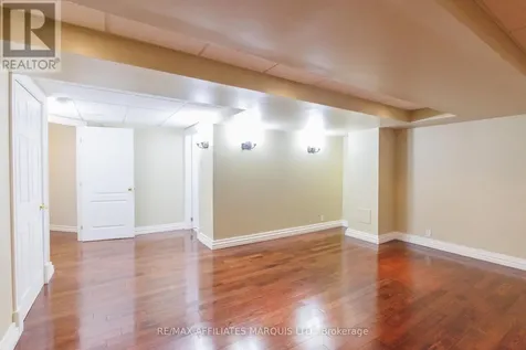 11 Redbridge Crescent Ottawa ON K2J 4Y7