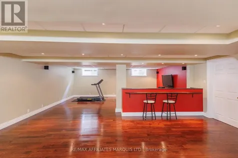 11 Redbridge Crescent Ottawa ON K2J 4Y7