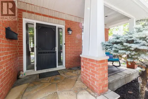 11 Redbridge Crescent Ottawa ON K2J 4Y7