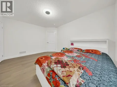 2637 Bobolink Lane London ON N6M 0J9