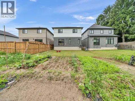 2637 Bobolink Lane London ON N6M 0J9
